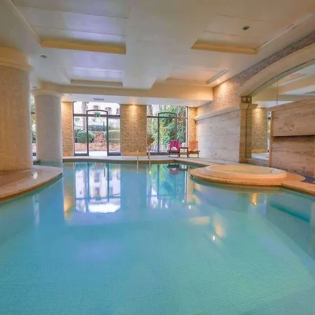 Maritim Antonine And Malta