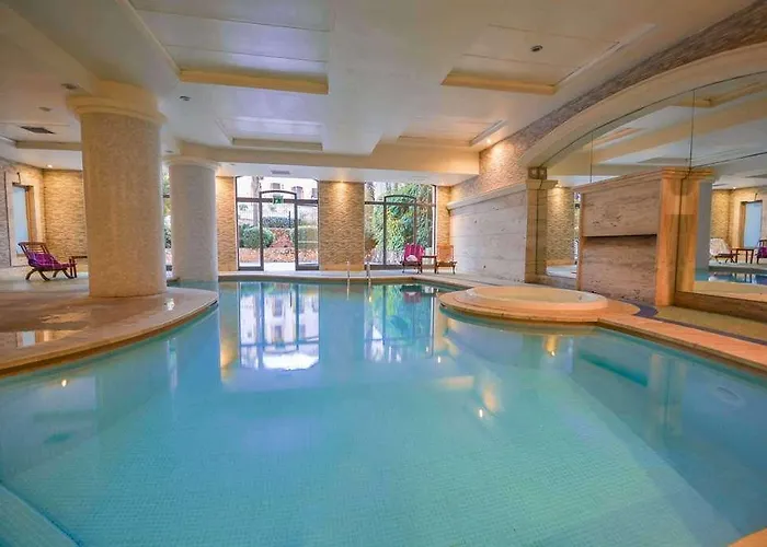 Maritim Antonine And Malta