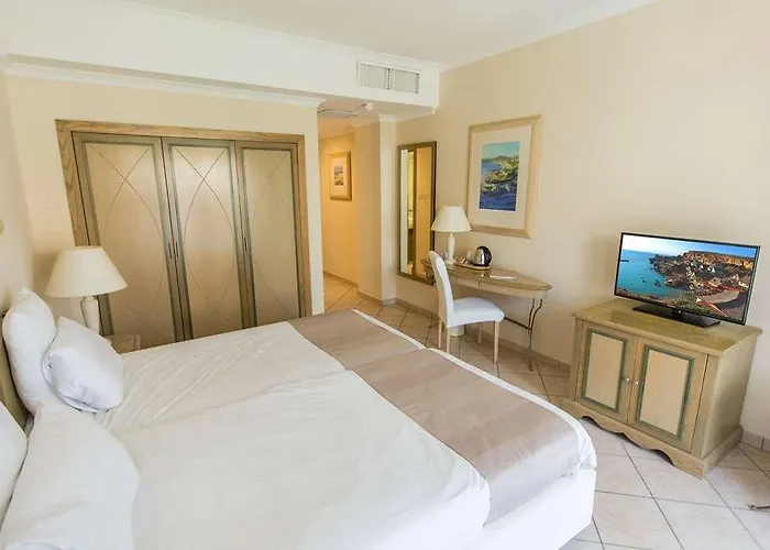 Maritim Antonine And Malta فندق