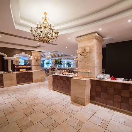 Hotel Maritim Antonine And Malta *